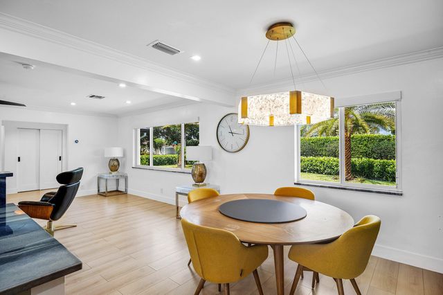 2866 SW 8th Street, Boynton Beach, FL 33435