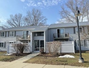 59 Village Brook Lane 5, Natick, MA 01760