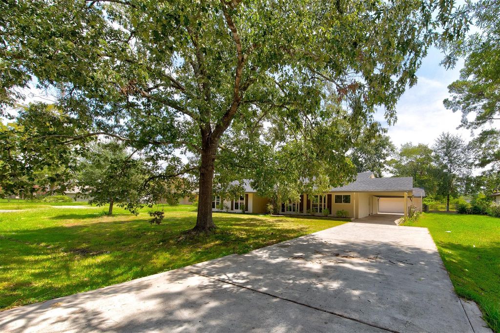 1302 Burning Tree Road, Houston, TX 77339