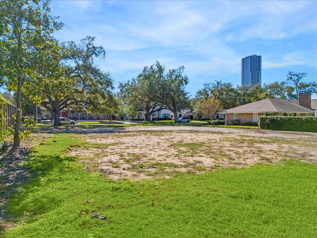 5660 Longmont Drive, Houston, TX 77056