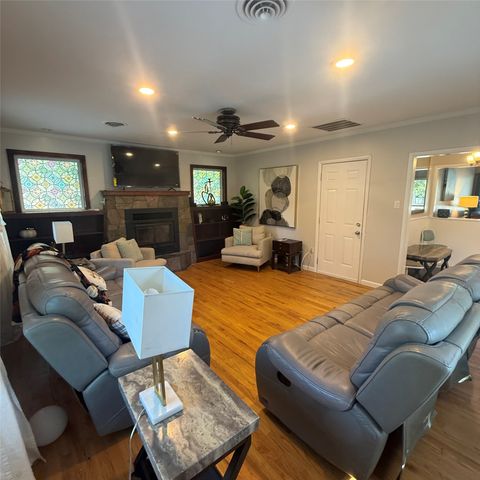 1808 Donna Street, Arlington, TX 76013