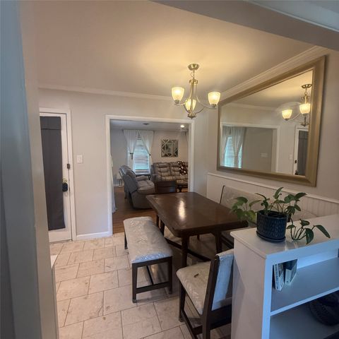 1808 Donna Street, Arlington, TX 76013