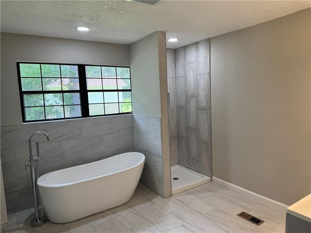 1516 Chase Court, Riverdale, GA 30296