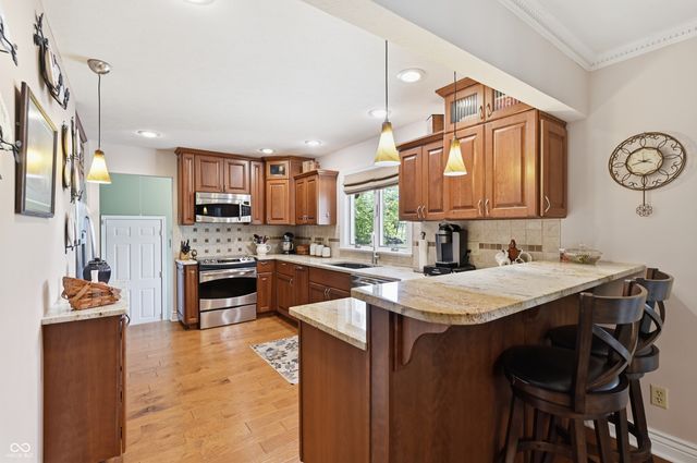 3806 N Foxcliff Drive E, Martinsville, IN 46151