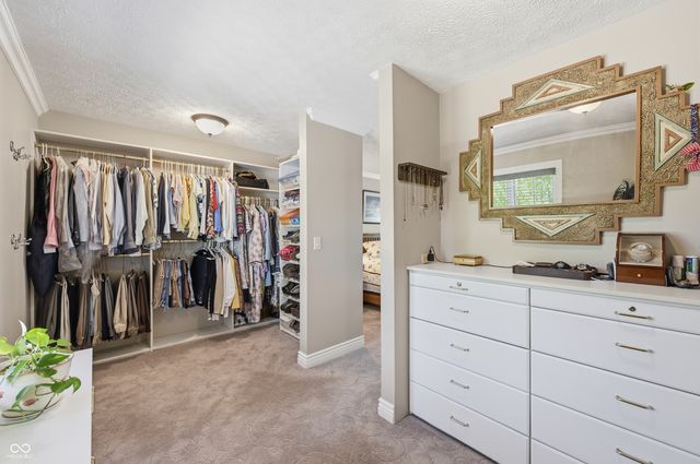 3806 N Foxcliff Drive E, Martinsville, IN 46151