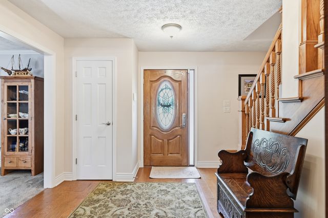 3806 N Foxcliff Drive E, Martinsville, IN 46151