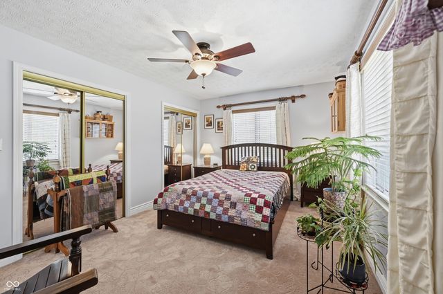 3806 N Foxcliff Drive E, Martinsville, IN 46151