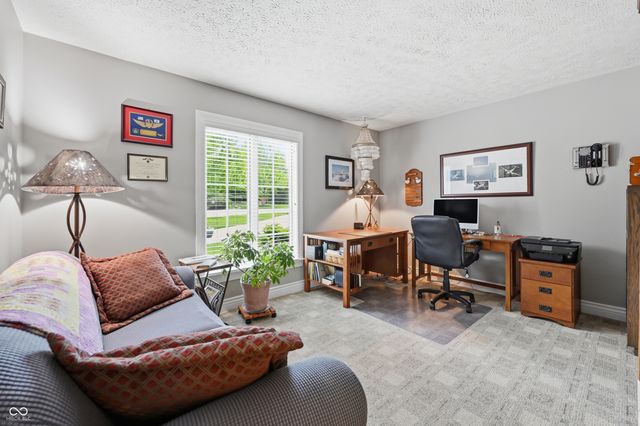 3806 N Foxcliff Drive E, Martinsville, IN 46151