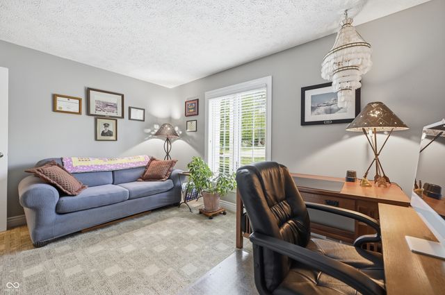 3806 N Foxcliff Drive E, Martinsville, IN 46151