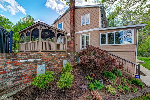 3806 N Foxcliff Drive E, Martinsville, IN 46151