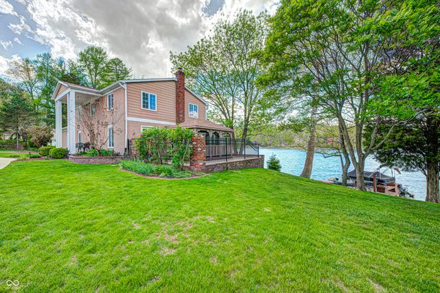 3806 N Foxcliff Drive E, Martinsville, IN 46151