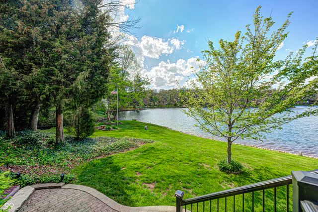 3806 N Foxcliff Drive E, Martinsville, IN 46151