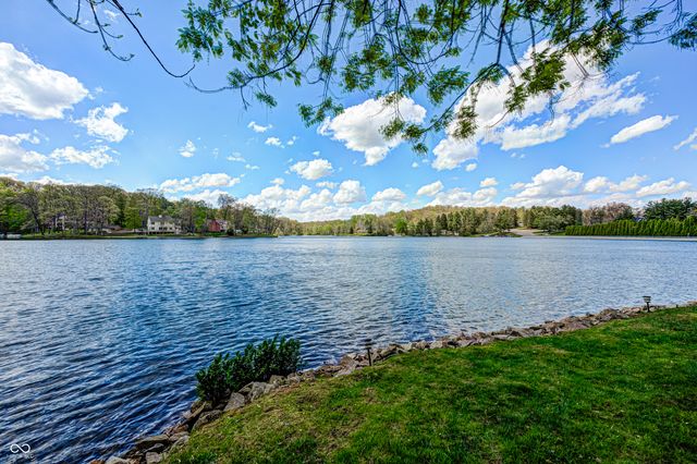 3806 N Foxcliff Drive E, Martinsville, IN 46151