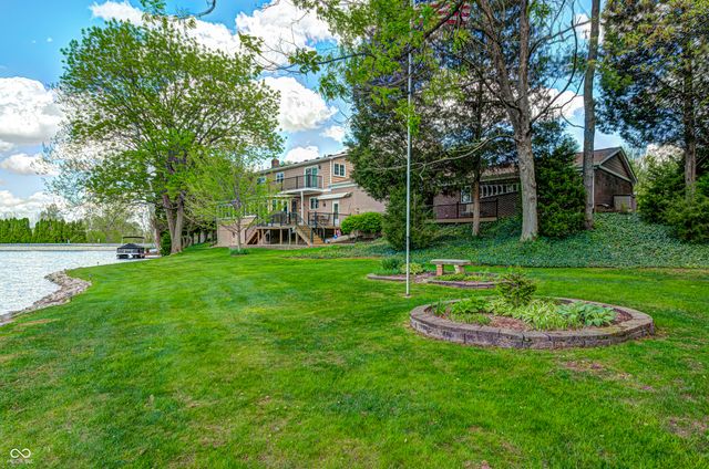 3806 N Foxcliff Drive E, Martinsville, IN 46151