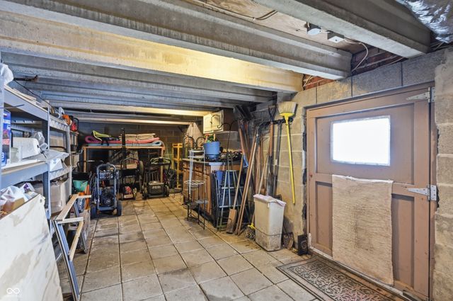 3806 N Foxcliff Drive E, Martinsville, IN 46151