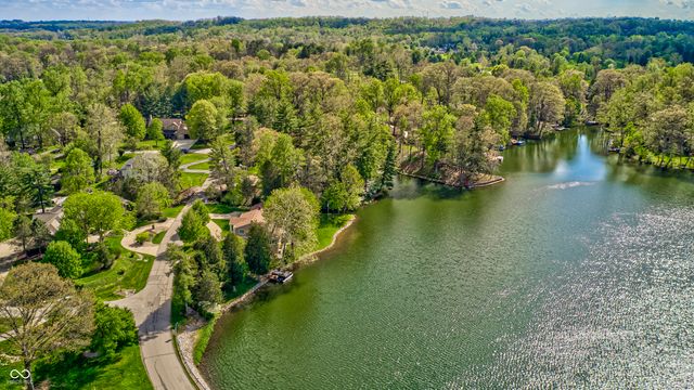 3806 N Foxcliff Drive E, Martinsville, IN 46151