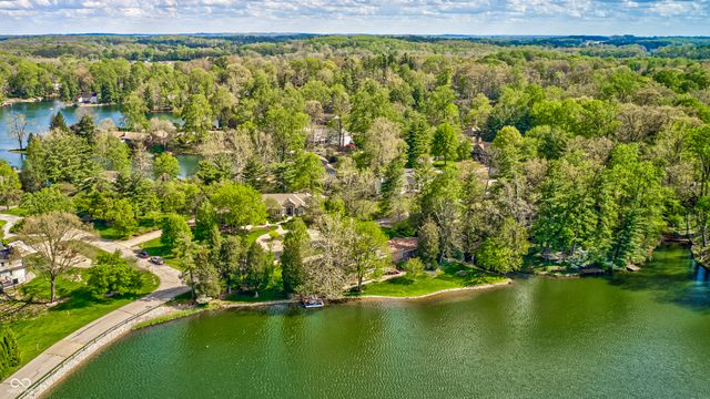 3806 N Foxcliff Drive E, Martinsville, IN 46151