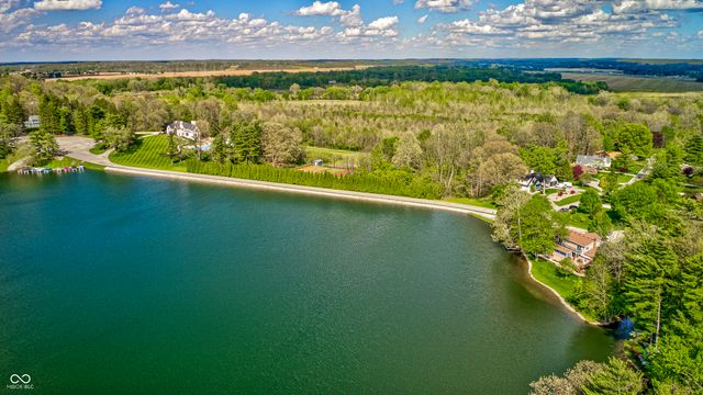3806 N Foxcliff Drive E, Martinsville, IN 46151