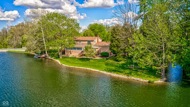 3806 N Foxcliff Drive E, Martinsville, IN 46151