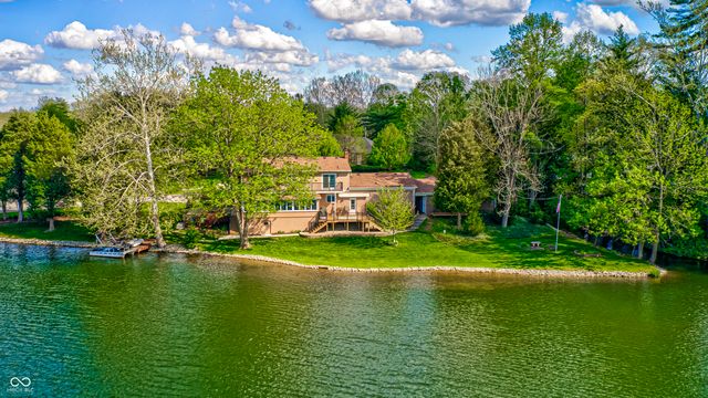 3806 N Foxcliff Drive E, Martinsville, IN 46151