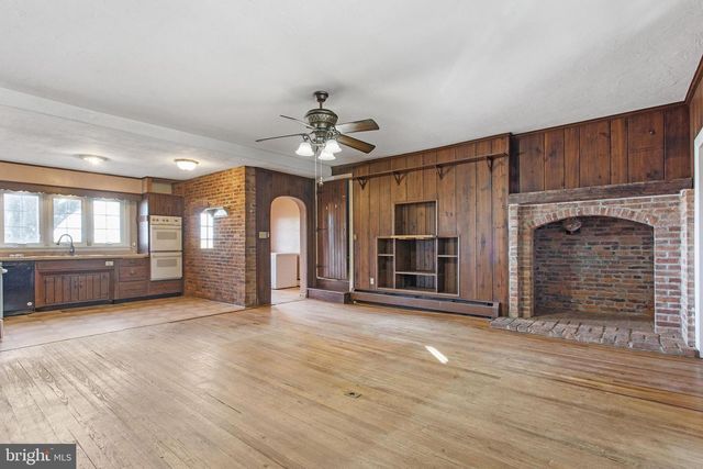 1120 HANOVER PIKE, Littlestown, PA 17340