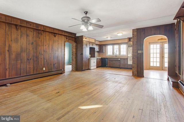 1120 HANOVER PIKE, Littlestown, PA 17340