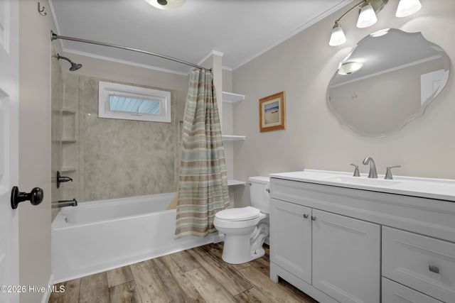 714 Cedar Avenue, Hampstead, NC 28443