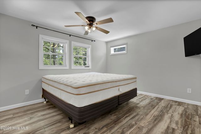 714 Cedar Avenue, Hampstead, NC 28443