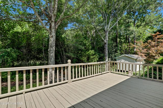 714 Cedar Avenue, Hampstead, NC 28443