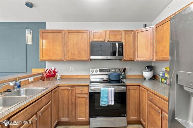 20248 Glacier Park Circle, Eagle River, AK 99577