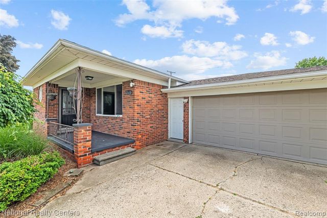 52655 Pappy, Shelby Twp, MI 48316