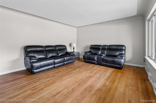 52655 Pappy, Shelby Twp, MI 48316