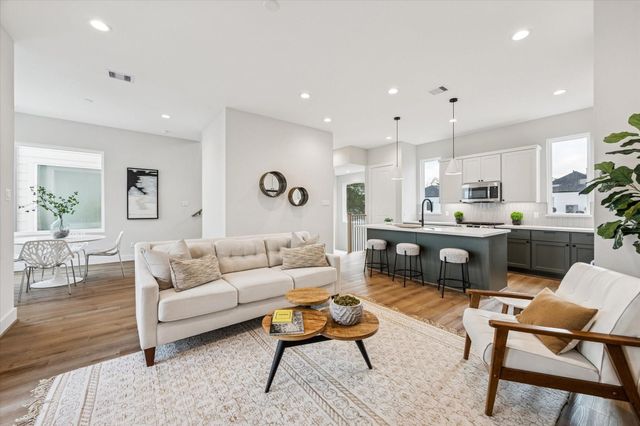 526 Janisch Road, Houston, TX 77018