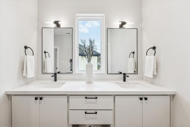 526 Janisch Road, Houston, TX 77018