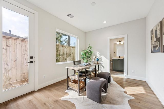 526 Janisch Road, Houston, TX 77018