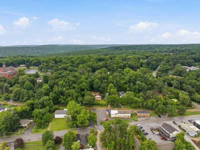 709 Signal Mountain Boulevard, Signal Mountain, TN 37377
