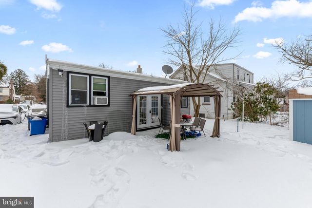 20 STEINWAY AVE, Ewing, NJ 08618