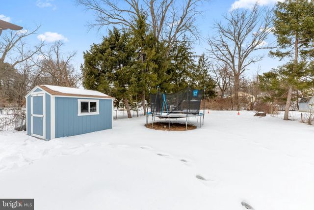 20 STEINWAY AVE, Ewing, NJ 08618