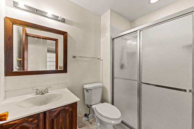 62 E Fox Hill Drive, Buffalo Grove, IL 60089