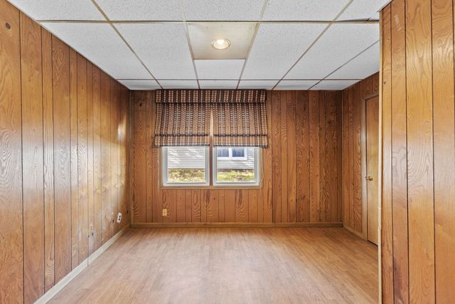 62 E Fox Hill Drive, Buffalo Grove, IL 60089