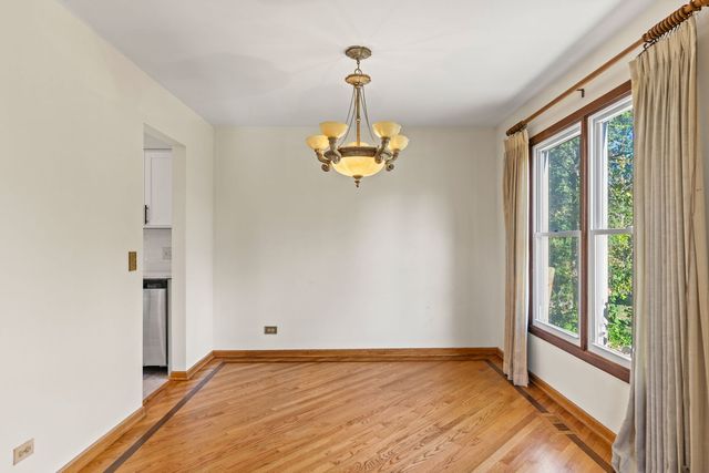 62 E Fox Hill Drive, Buffalo Grove, IL 60089