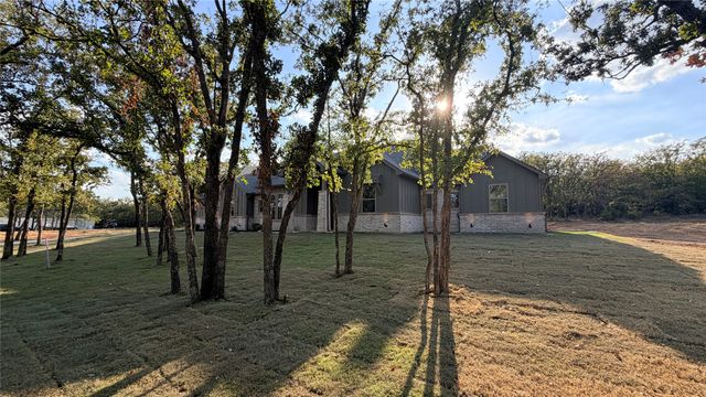 729 County Road 3355, Paradise, TX 76073