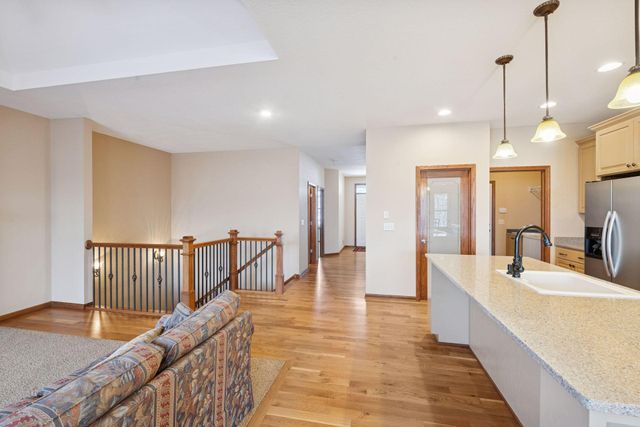 980 Anthony Way, Victoria, MN 55386