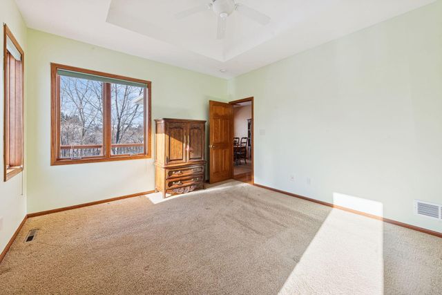 980 Anthony Way, Victoria, MN 55386