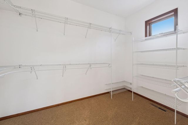 980 Anthony Way, Victoria, MN 55386