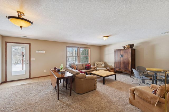 980 Anthony Way, Victoria, MN 55386