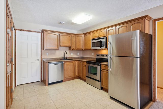 980 Anthony Way, Victoria, MN 55386