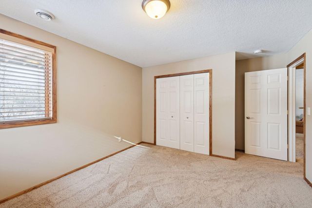 980 Anthony Way, Victoria, MN 55386