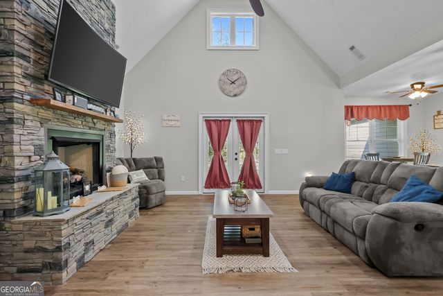 1231 Village Green Drive NE, Townsend, GA 31331