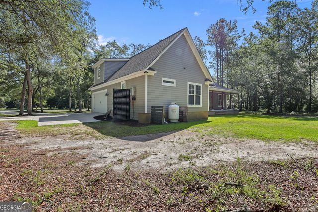 1231 Village Green Drive NE, Townsend, GA 31331